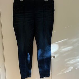 Simply Vera VeraWang Seamed Pull-On Jeans (16)